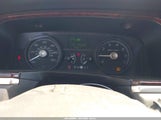 Lincoln Town Car Signature Limited 2LNBL8CV7AX627914 photo