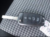 Hyundai Kona Se KM8K12AA8MU616483 photo
