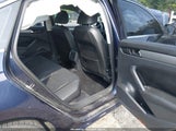 Volkswagen Passat 2.5L Se 1VWBP7A33EC007095 fotografie