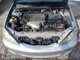 Toyota Camry Le 4T1BE32K73U704568 снимка
