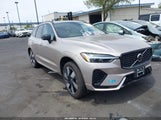 Volvo Xc60 Plug-In Hybrid Plus, T8 Awd Electric/Gasoline, Dark YV4H60RC5S1068061 photo