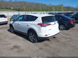 Toyota Rav4 Xle 2T3RFREV6JW806310 photo