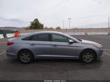 Hyundai Sonata Se 5NPE24AF3FH222179 fotografie