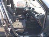 Jeep Renegade Latitude 4X4 ZACCJBBB0JPH95728 fotografie