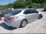 Toyota Camry Le 4T1B11HKXJU571230 fotografie