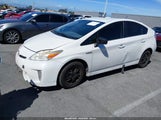 Toyota Prius Two JTDKN3DU4D0353114 снимка