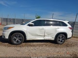 Toyota Highlander Xle V6 5TDKKRFH7GS126660 photo