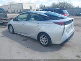 Toyota Prius Two JTDKBRFU9G3500572 снимка