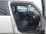 Jeep Renegade Latitude ZACCJBBT0FPB65974 снимка