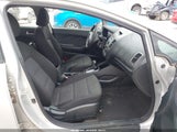 Kia Forte Lx KNAFK5A85J5774011 снимка