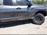 Toyota Tundra Sr5 5.7L V8 5TFUW5F15JX715040 снимка