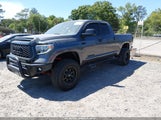 Toyota Tundra Sr5 5.7L V8 5TFUW5F15JX715040 fotografie