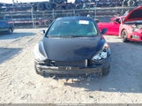 Hyundai Elantra Limited (Ulsan Plant) KMHDH4AE7CU463256 photo