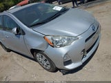 Toyota Prius C Two JTDKDTB33C1515370 снимка