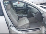 Infiniti G25X JN1DV6AR6BM450608 снимка