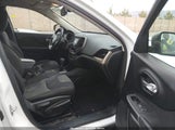 Jeep Cherokee Altitude Fwd 1C4PJLAB5HW535699 fotografie