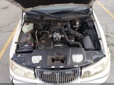 Lincoln Town Car Signature 1LNHM82W9YY821162 fotografie
