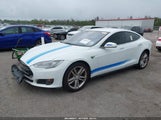 Tesla Model S 60/70/85 5YJSA1E17FF101950 fotografie