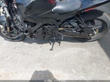 Suzuki Gsx-R750 JS1GR7KA272107451 снимка