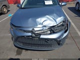Toyota Corolla Le JTDEPMAE5NJ194335 снимка