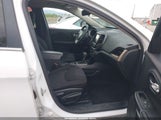 Jeep Cherokee Latitude 1C4PJMCSXFW528649 снимка