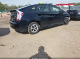 Toyota Prius Two JTDKN3DU7E1752417 снимка