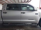 Toyota Tundra Sr5 5.7L V8 5TFDW5F14KX781838 photo