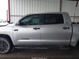 Toyota Tundra Sr5 5.7L V8 5TFDW5F14KX781838 снимка