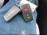 Toyota Rav4 Hybrid Xle JTMRWRFV6SJ062254 photo
