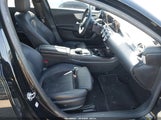 Mercedes-Benz A 220 WDD3G4EB7KW028264 снимка