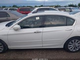 Honda Accord Touring 1HGCR3F94FA004082 снимка