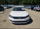 Volkswagen Passat 1.8T Wolfsburg Edition 1VWAT7A30FC068686 снимка