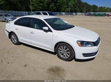 Volkswagen Passat 1.8T Wolfsburg Edition 1VWAT7A30FC068686 снимка