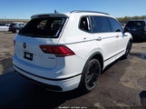 Volkswagen Tiguan 2.0T Se R-Line Black 3VV8B7AX9NM007083 снимка