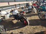 Suzuki Gsx-R600 JS1GN7FA7S7101288 снимка