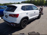 Volkswagen Taos 1.5T Sel 3VV1X7B25NM004171 fotografie