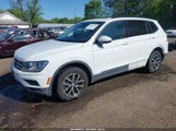 Volkswagen Tiguan 2.0T Se/2.0T Sel/2.0T Sel R-Line/2.0T Sel R-Line Black 3VV3B7AX6KM071880 fotografie