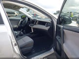 Toyota Rav4 Le JTMZFREV5EJ001449 снимка