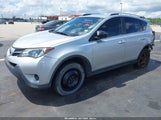 Toyota Rav4 Le JTMZFREV5EJ001449 снимка