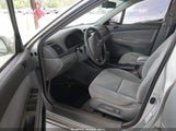 Toyota Camry Le 4T1BE32K32U047010 снимка