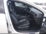 Buick Regal Sportback Awd Gs W04GS6SS6L1004959 fotografie
