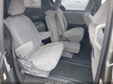 Toyota Sienna Le 8 Passenger 5TDKZ3DC7HS881907 снимка
