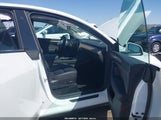 Tesla Model Y 7SAYGDEE7PF687843 fotografie