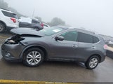 Nissan Rogue Sv 5N1AT2ML3FC855872 fotografie