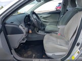 Toyota Corolla Le 2T1BU4EE8DC980159 снимка