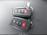 Toyota Rav4 Hybrid Xle JTMRWRFV1SD305449 photo