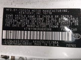 Toyota Camry Le 4T1B11HK2KU695588 photo