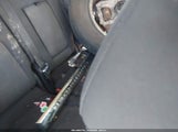 Jeep Commander Sport 1J4RG4GK8AC130359 снимка