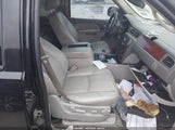 Chevrolet Tahoe Lt 1GNMCBE35AR242245 снимка