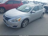 Nissan Altima 1N4BL3AP2FC492556 fotografie